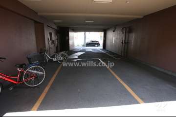 敷地内駐車場（屋内平面式・屋外平面式）
