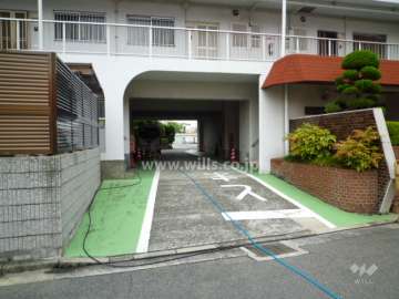 駐車場入口