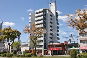 真栄マンション道徳の外観(北東側から)