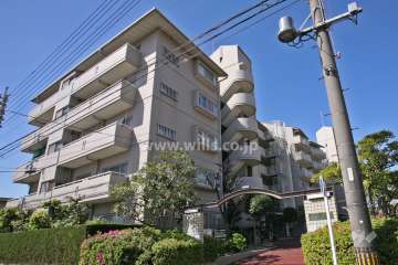 忠道マンションB棟の外観(北東側から)