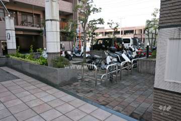 バイク置き場
