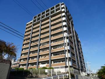 マンション外観（南東側から）