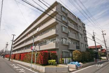 本城パークホームズの外観(南東側から)