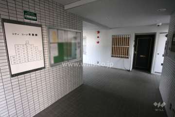 エントランスホール