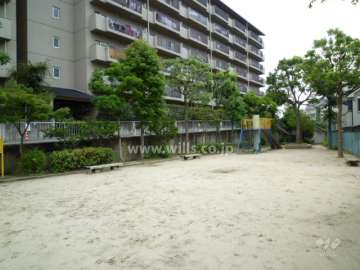 公園が隣接しています。