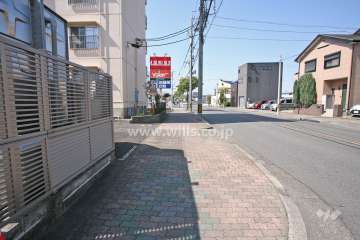 敷地北西側の前面道路