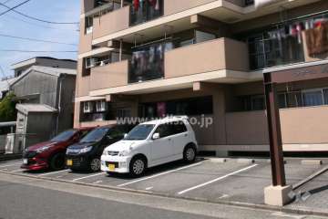 敷地内駐車場(屋外平面式)