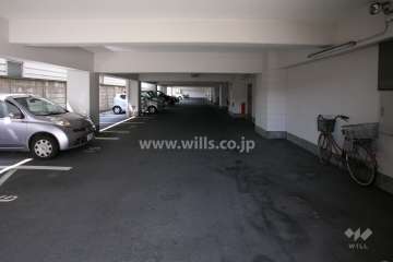 敷地内駐車場（屋内平面式）