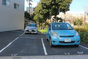 敷地内駐車場（屋外平面式）