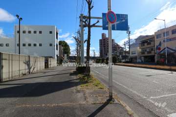 敷地北西側の前面道路