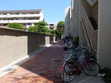 敷地内の通路