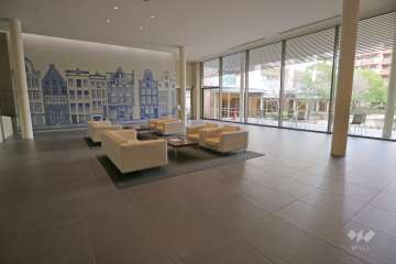 エントランスホール