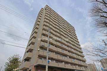 神宮東コーポラスの外観（南西側から）