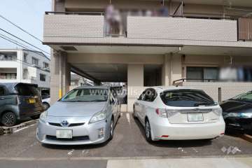 敷地内駐車場（屋外平面式）