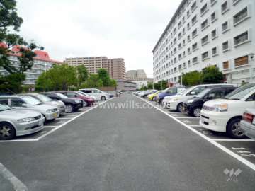 敷地内駐車場（屋外平面式）