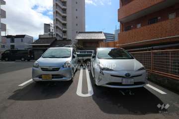 敷地内駐車場（屋外平面式）