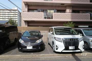 敷地内駐車場（屋外平面式）
