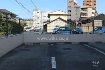 敷地内駐車場（屋外平面式）