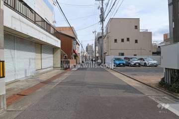 敷地北側の前面道路