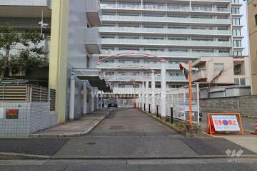 駐車場出入り口