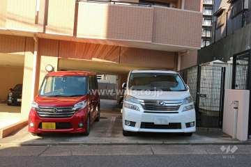 敷地内駐車場（屋外平面式）