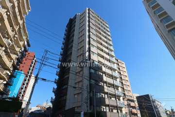 ロイヤルクレスト金山フロントの外観（北西側から）