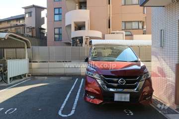 敷地内駐車場（屋外平面式）