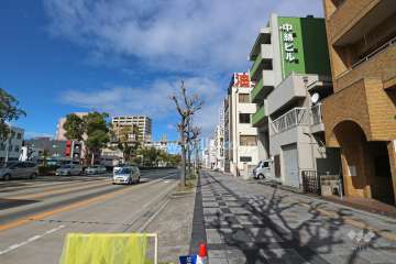 敷地南西側の前面道路（国道22号線）