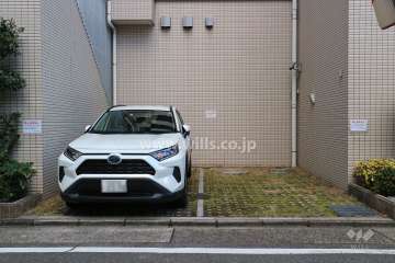 敷地内駐車場（屋外平面式）
