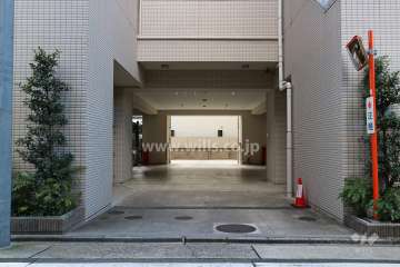 駐車場出入り口・敷地内駐車場（屋内機械式）