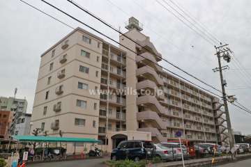 エコーハイム日比野の外観（北東側から）