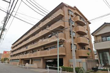 シャトー日比野の外観（南東側から）