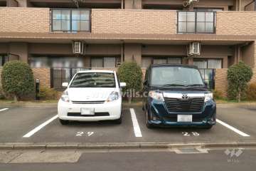 敷地内駐車場（屋外平面式）