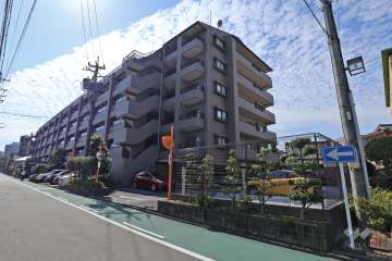 ダイアパレス白鳥公園西の外観（北側から）