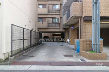 駐車場出入り口・敷地内駐車場（屋内平面式、屋外平面式）