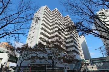ヴェルクレート日比野A棟の外観(南側から)