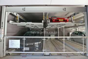 敷地内駐車場（屋内機械式）