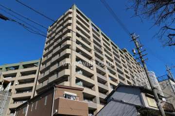 ライオンズマンション金山ニューシティの外観（南西側から）
