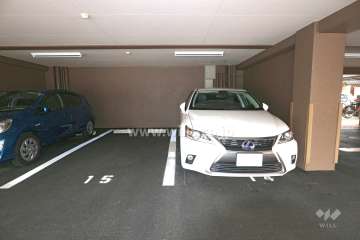 敷地内駐車場（屋内平面式）