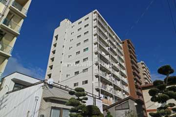 プラザフェニックス熱田の外観（南西側から）