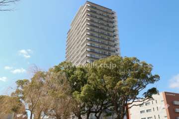 ヴィークオレタワー白鳥庭園外観(東側から)