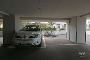 敷地内駐車場（屋内平面式）