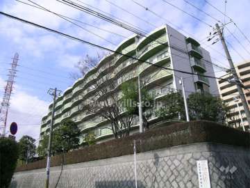 千里王子高層住宅A棟の外観（南東側から）