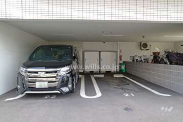 敷地内駐車場（屋内平面式）