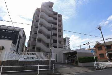 メイツ六番町サウスコートの外観（北側から）