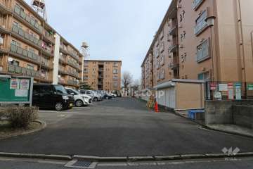 駐車場出入り口・敷地内駐車場（屋外平面式）