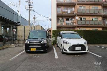 敷地内駐車場（屋外平面式）