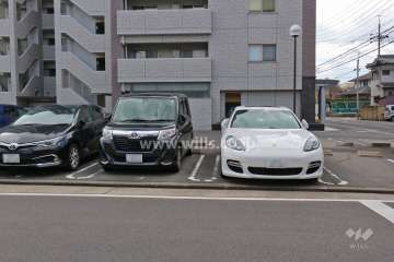 敷地内駐車場（屋外平面式）
