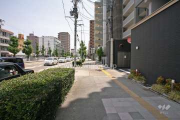 敷地北側の前面道路(環状線)