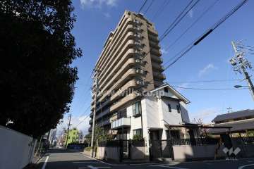 ライオンズシティ大曽根の外観（南東側から）